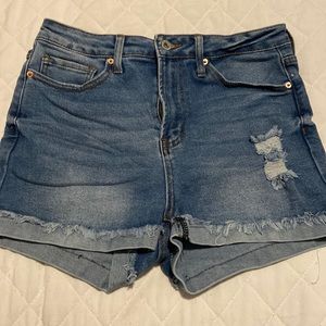 Girls jean shorts in good condition.
